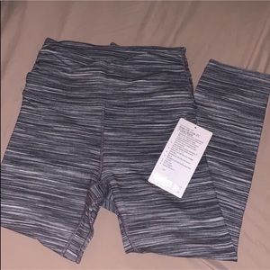 Lululemon Align HR Crop 21” Cross Waist Leggings